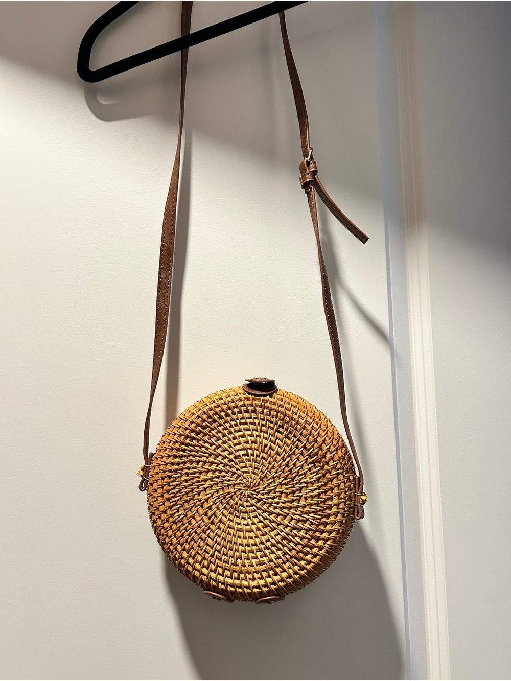 ASOS DESIGN Round Woven Rattan Crossbody Bag Brown